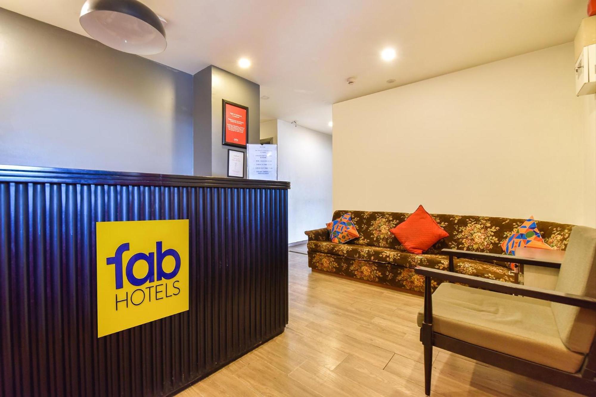 Fabhotel Ny Townhouse Ahmedabad Exterior photo